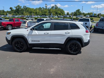 2023 Jeep Cherokee Trailhawk