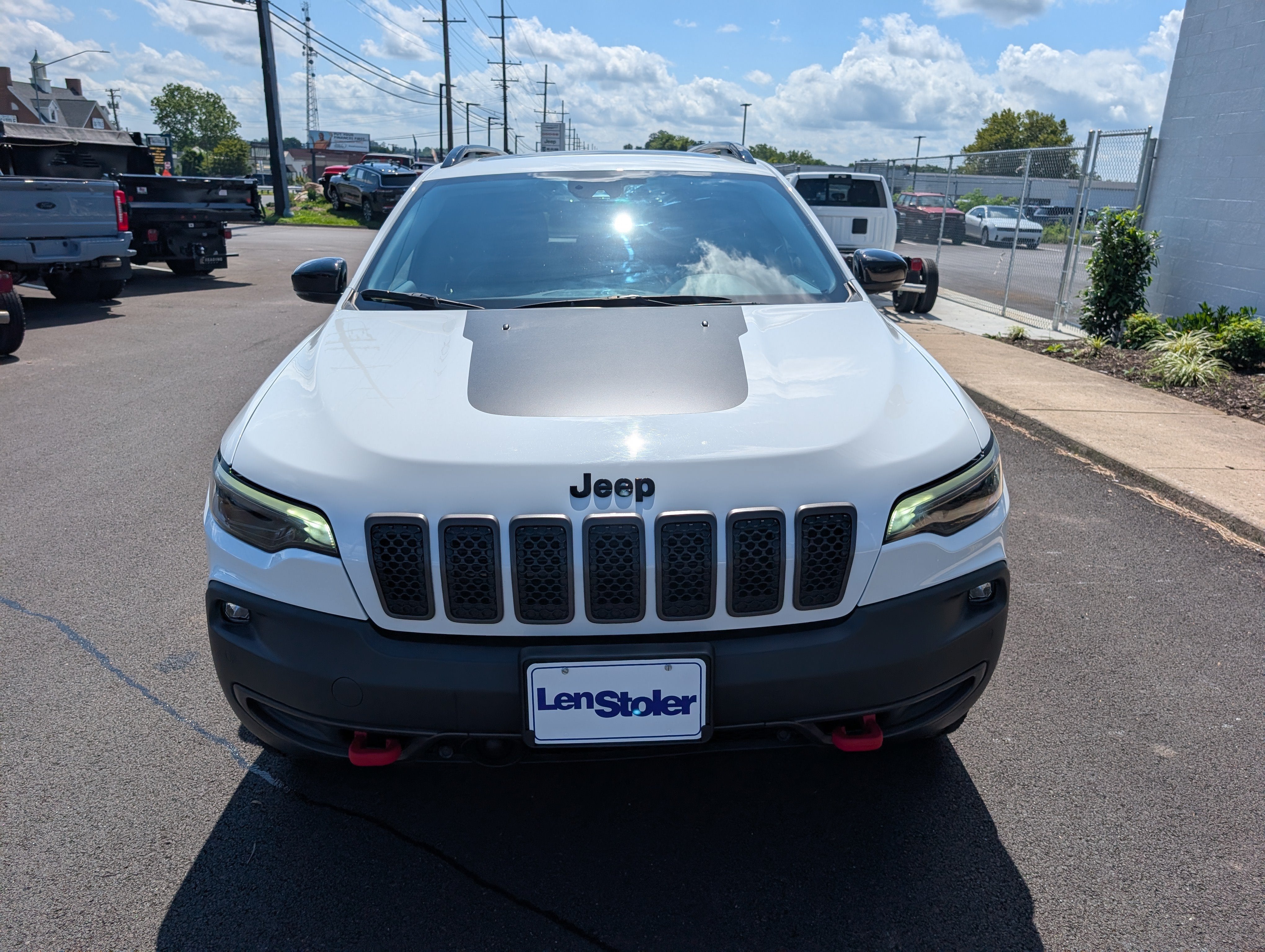 2023 Jeep Cherokee Trailhawk