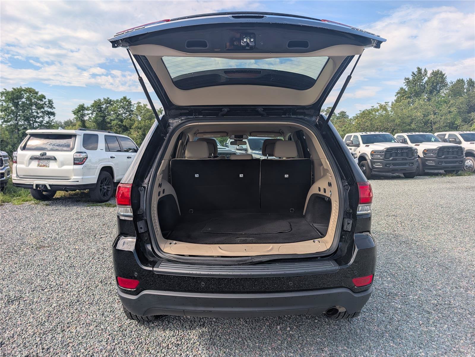 2021 Jeep Grand Cherokee Laredo E