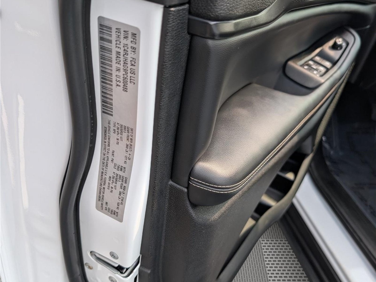 2023 Jeep Grand Cherokee Altitude