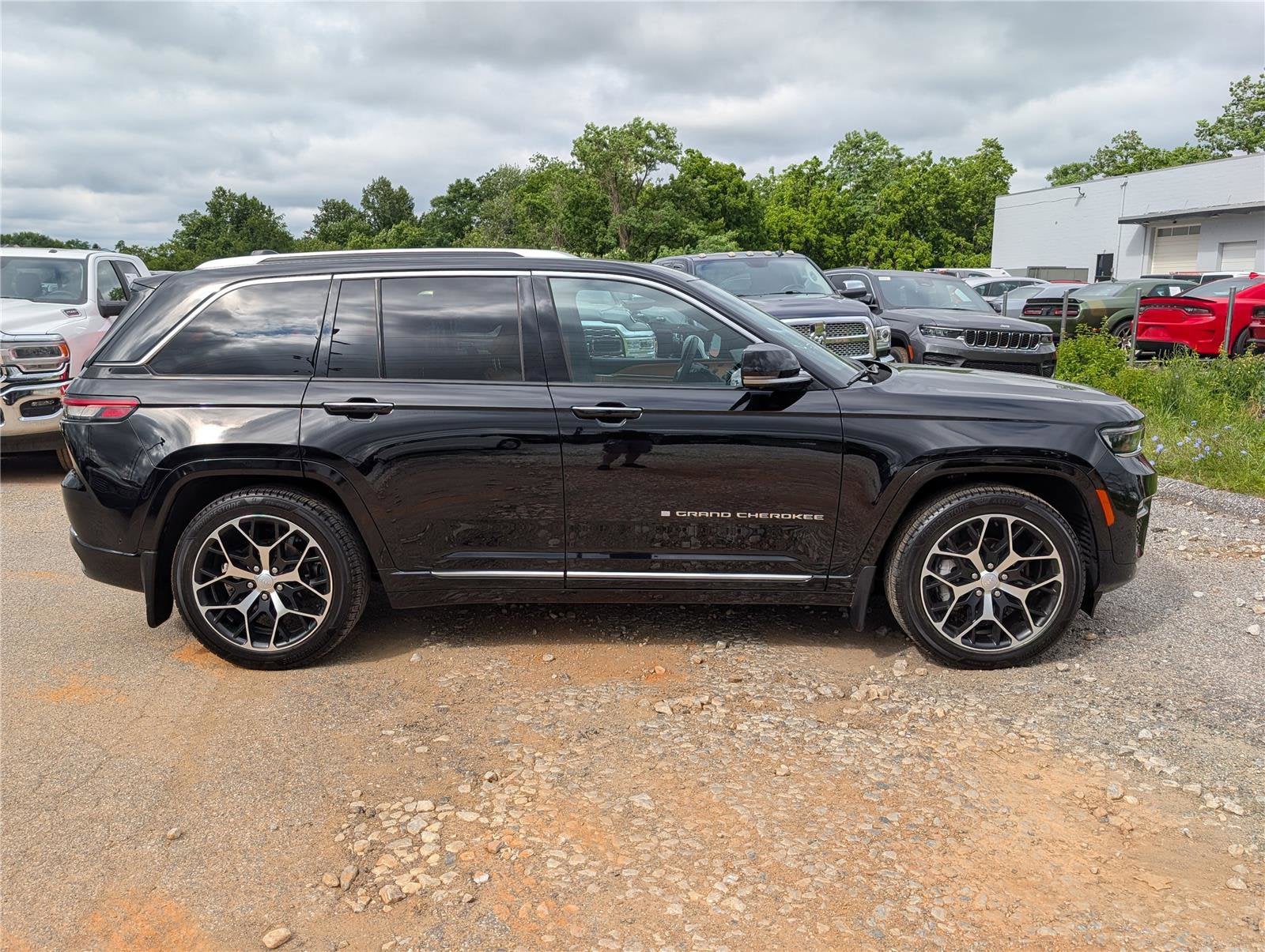 2023 Jeep Grand Cherokee Summit Reserve