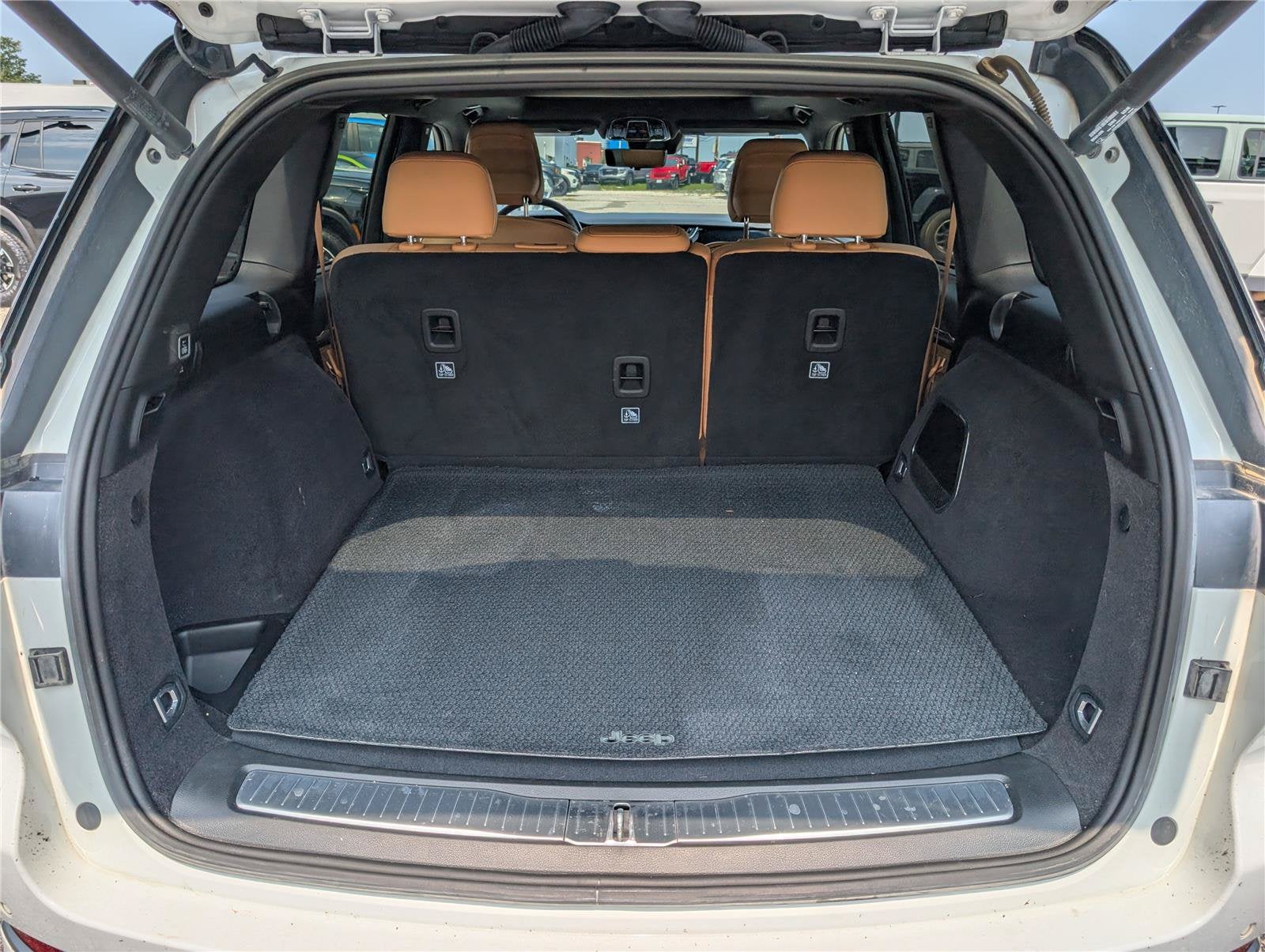 2023 Jeep Grand Cherokee Summit