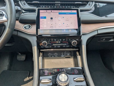 2023 Jeep Grand Cherokee Summit