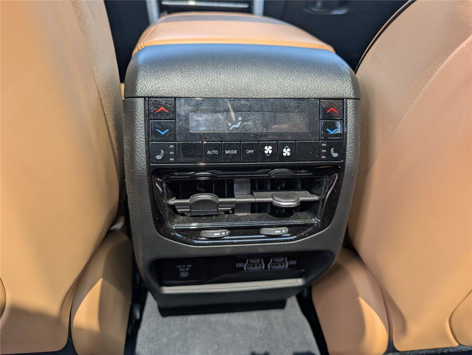 2023 Jeep Grand Cherokee Summit