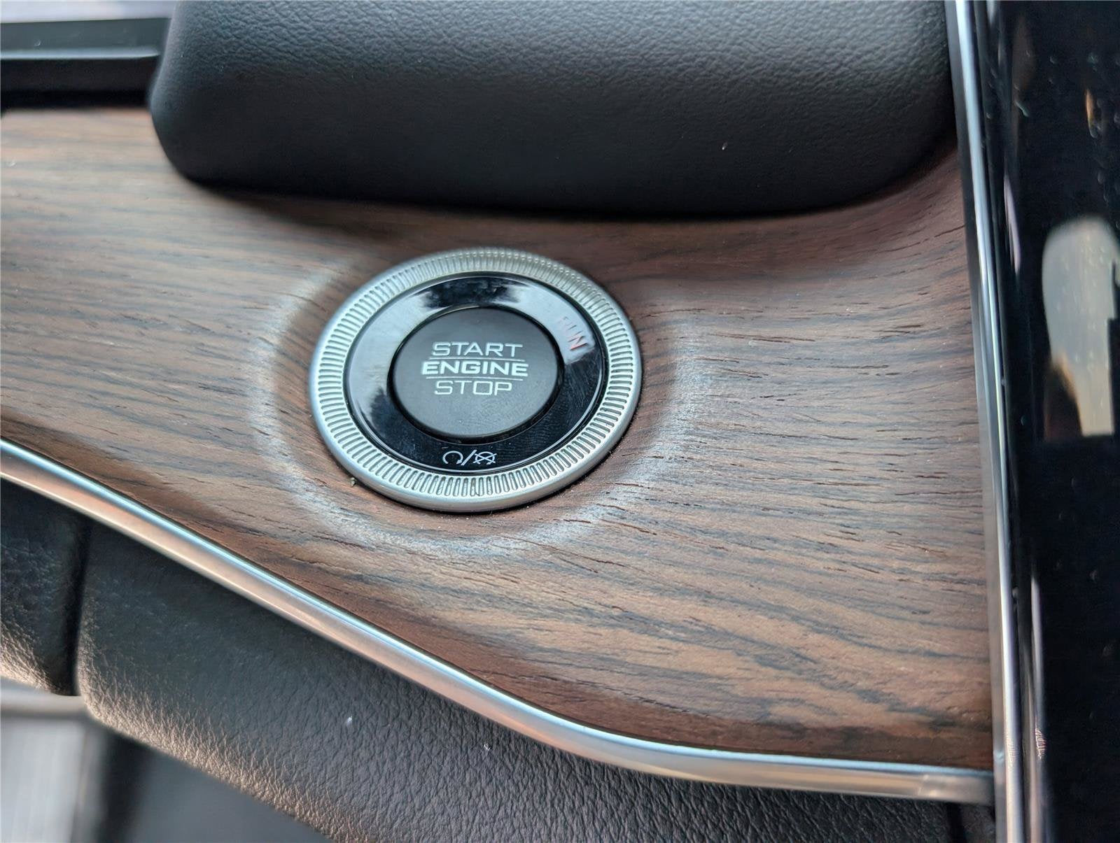 2023 Jeep Grand Cherokee Summit