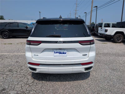 2023 Jeep Grand Cherokee Summit