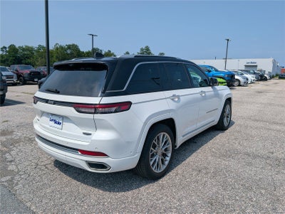 2023 Jeep Grand Cherokee Summit