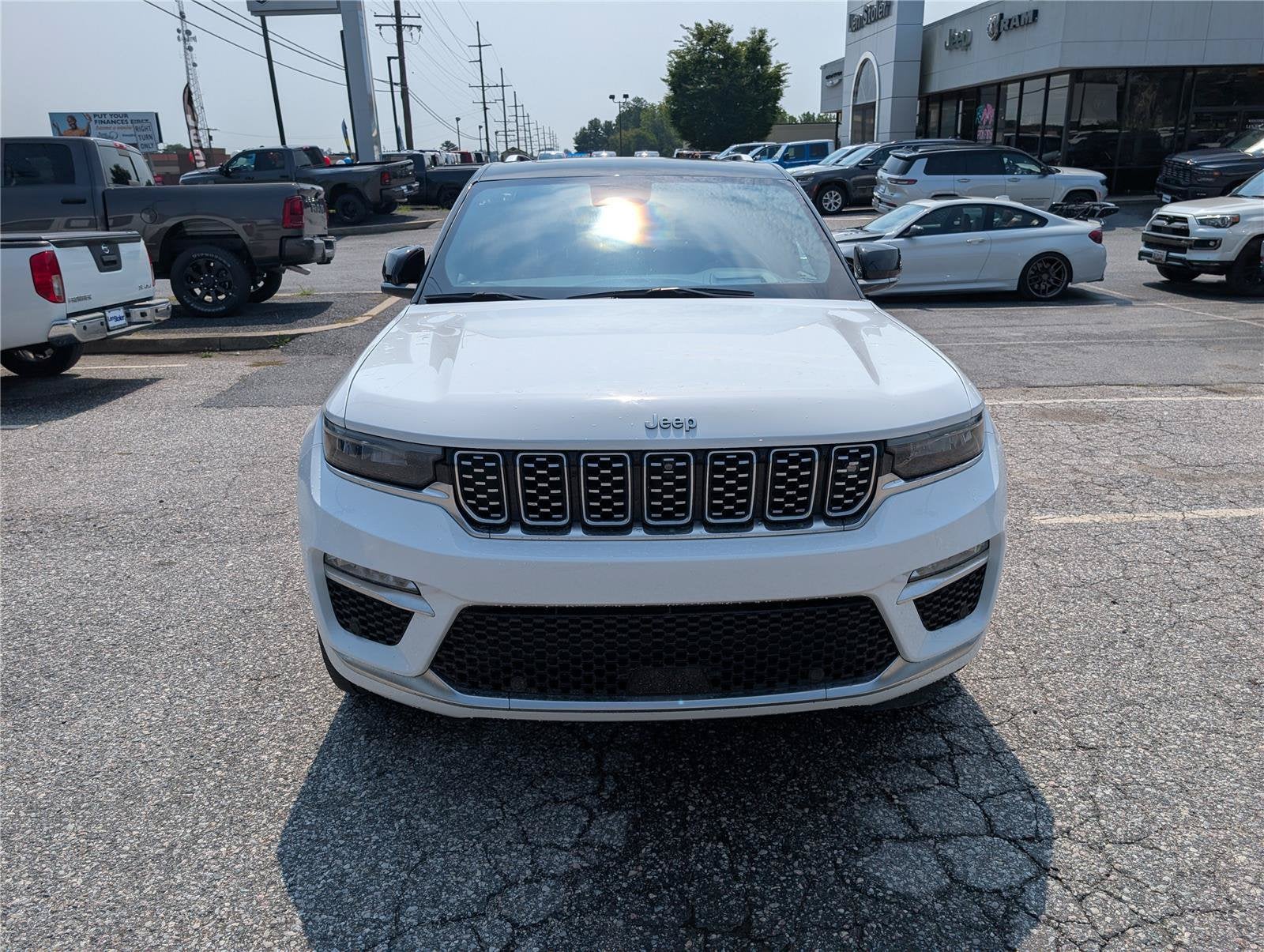 2023 Jeep Grand Cherokee Summit