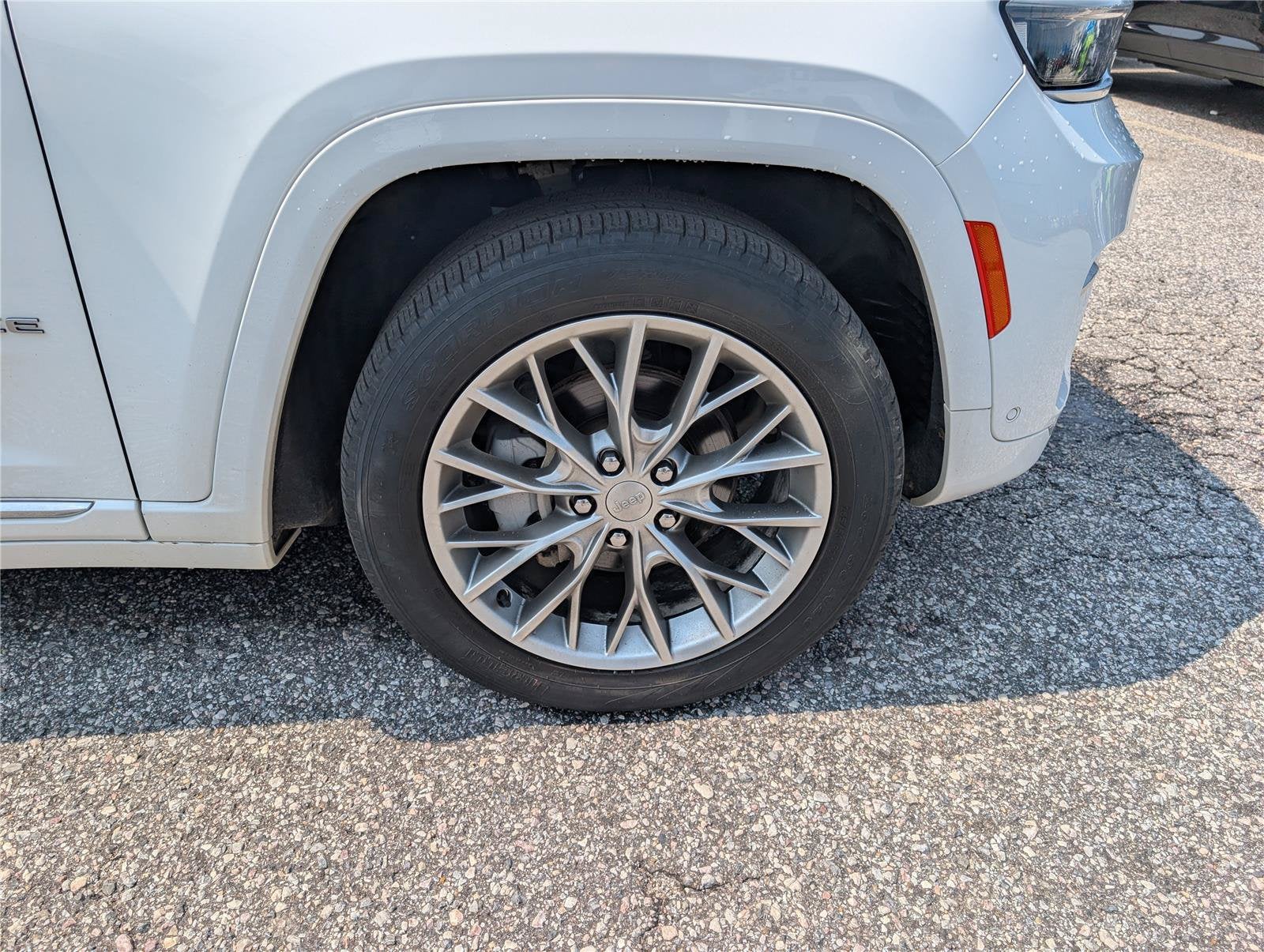 2023 Jeep Grand Cherokee Summit