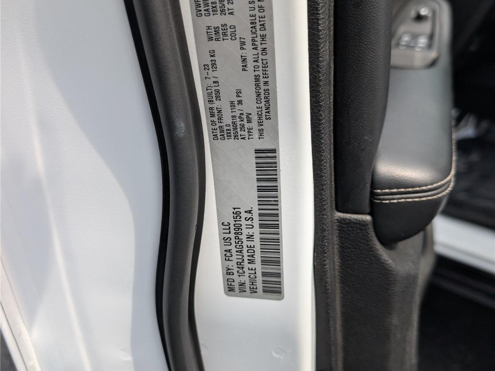 2023 Jeep Grand Cherokee L Laredo