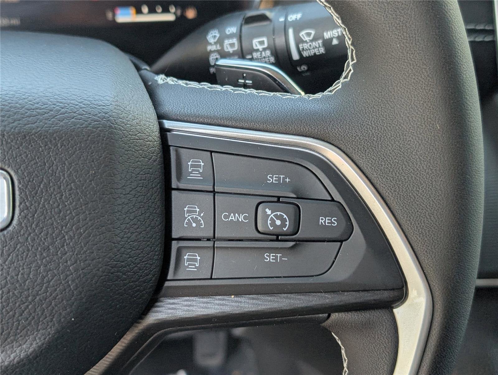 2024 Jeep Grand Cherokee L Laredo