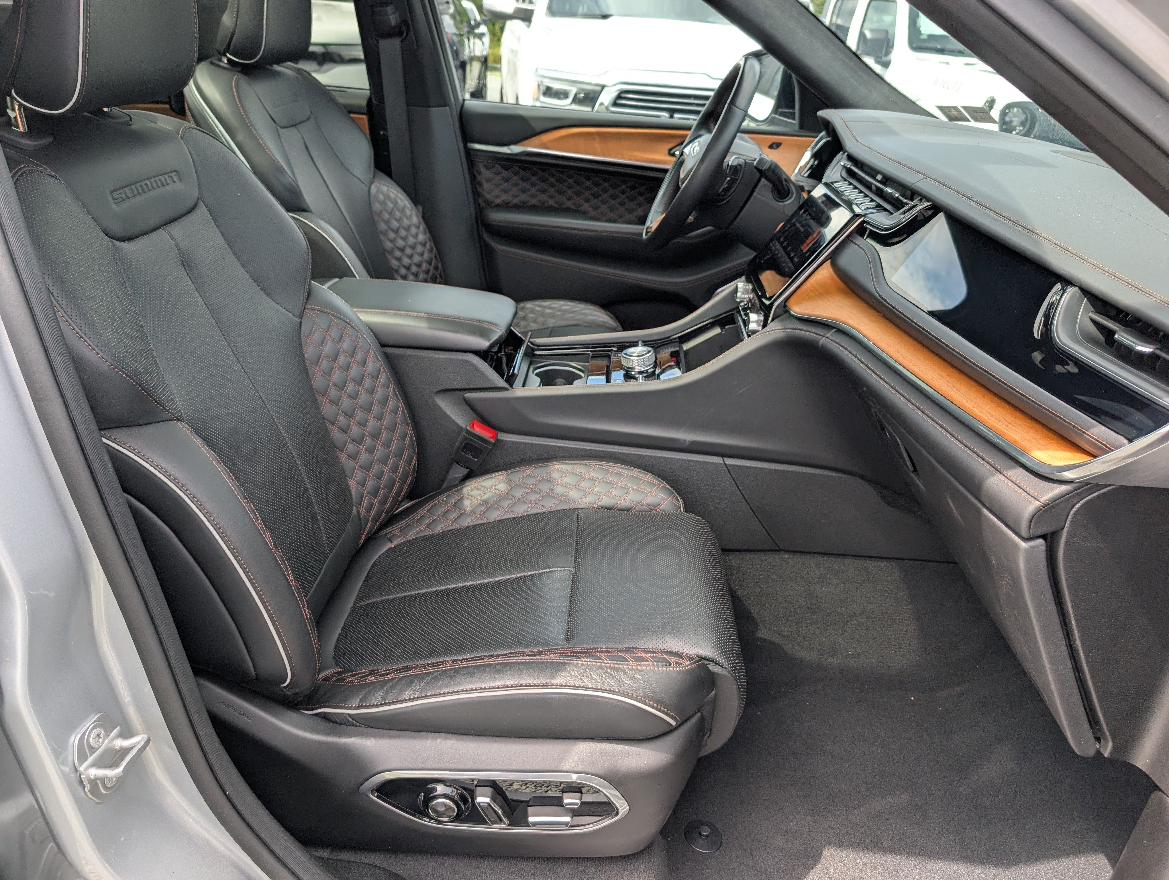 2023 Jeep Grand Cherokee L Summit Reserve