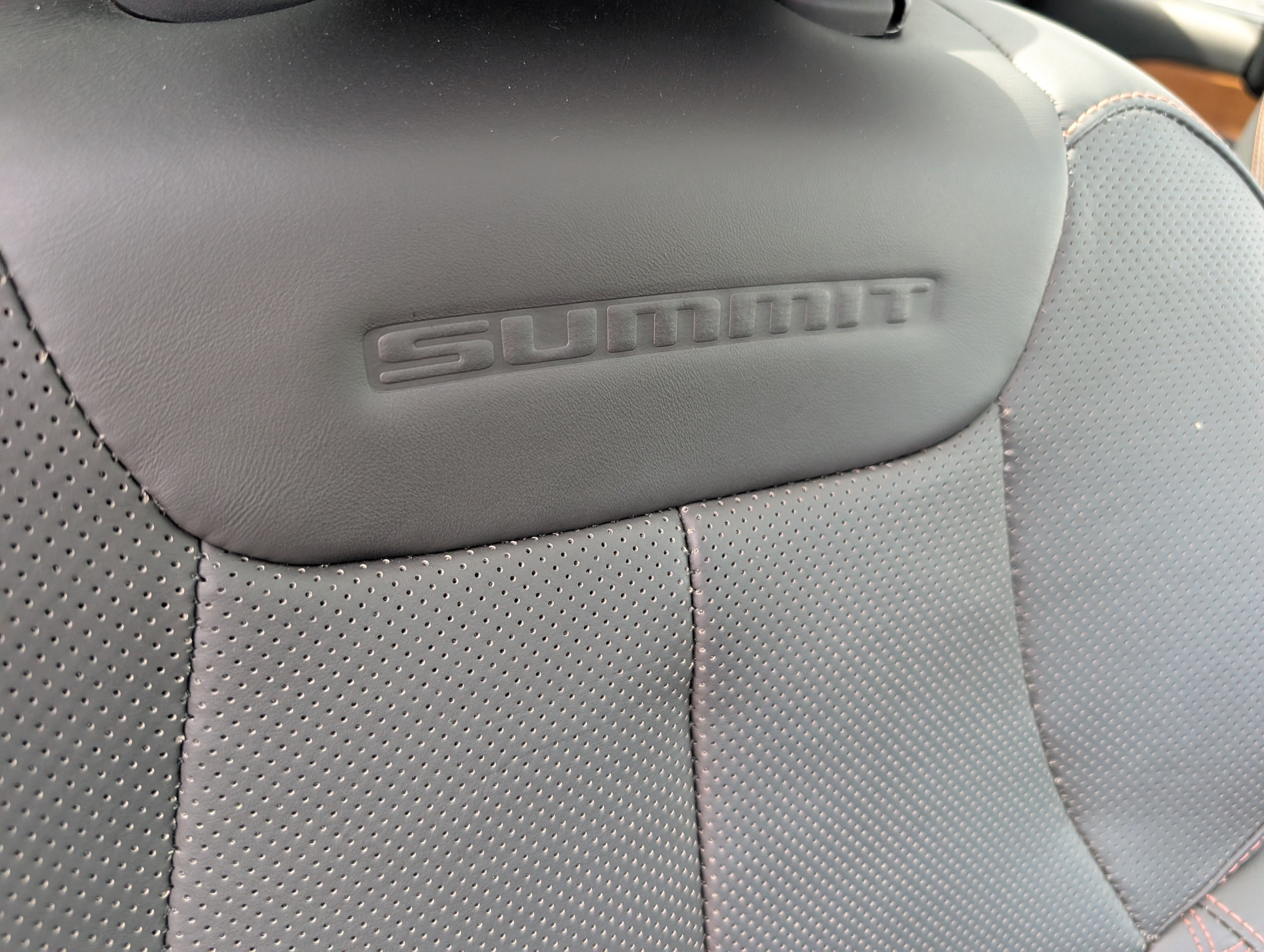 2023 Jeep Grand Cherokee L Summit Reserve