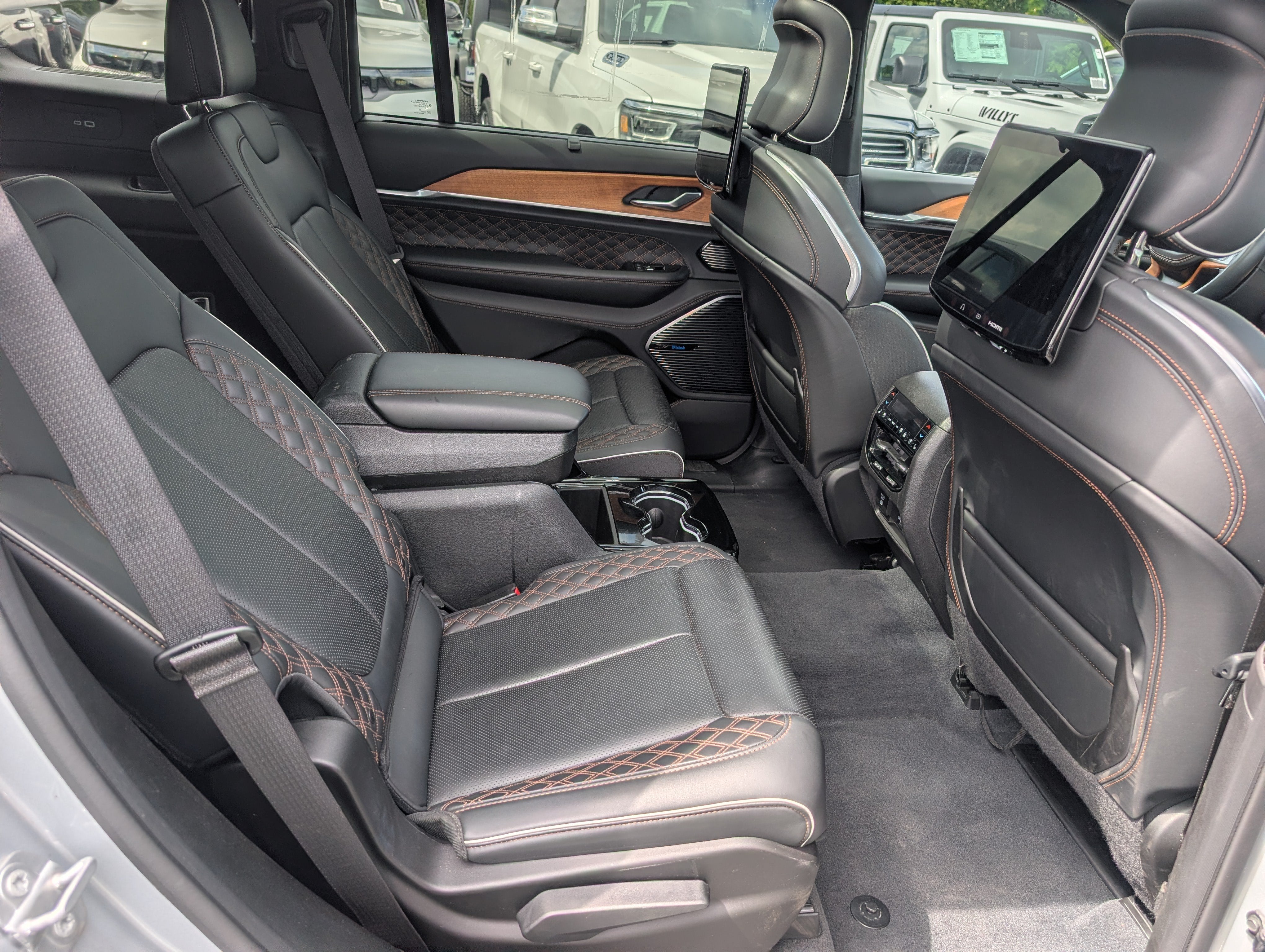 2023 Jeep Grand Cherokee L Summit Reserve