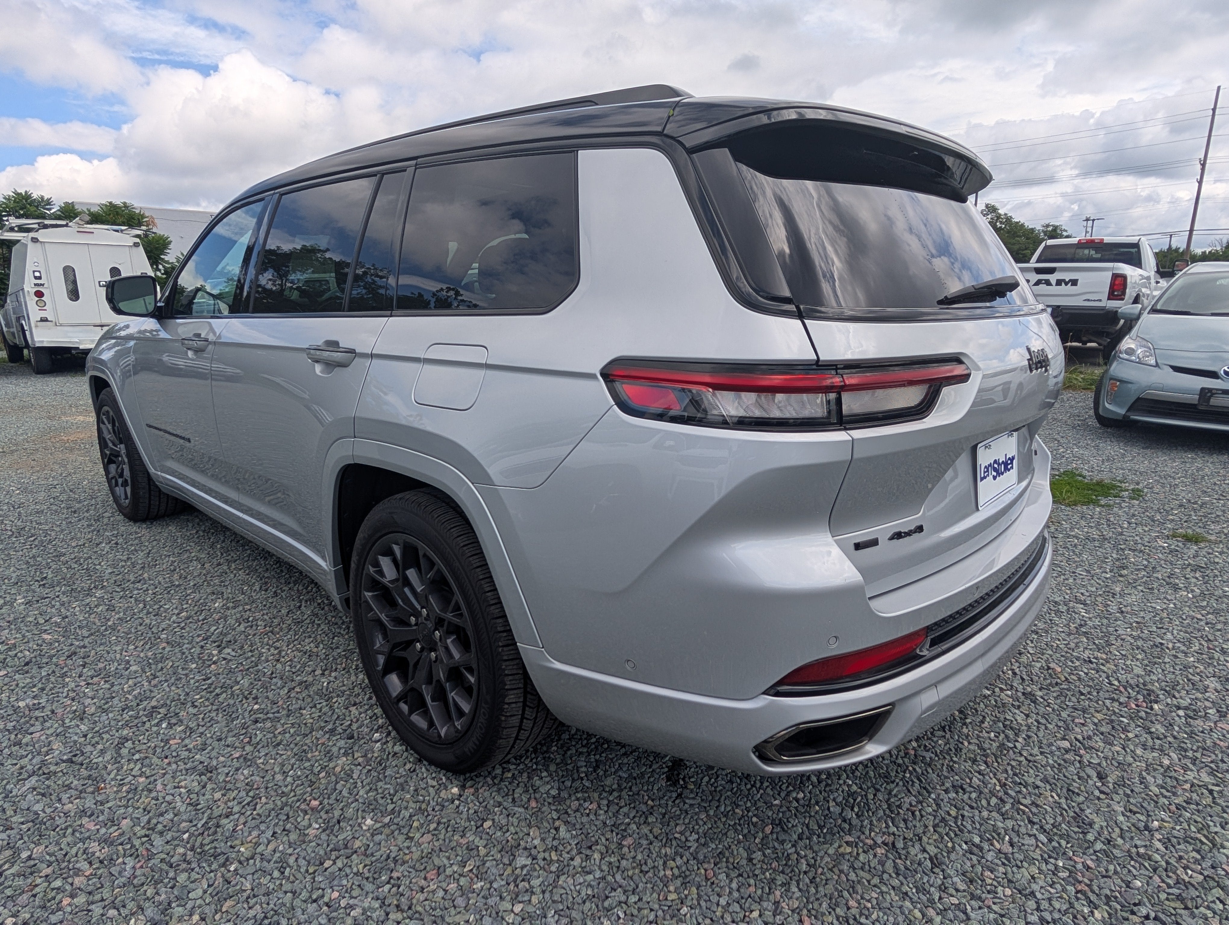2023 Jeep Grand Cherokee L Summit Reserve