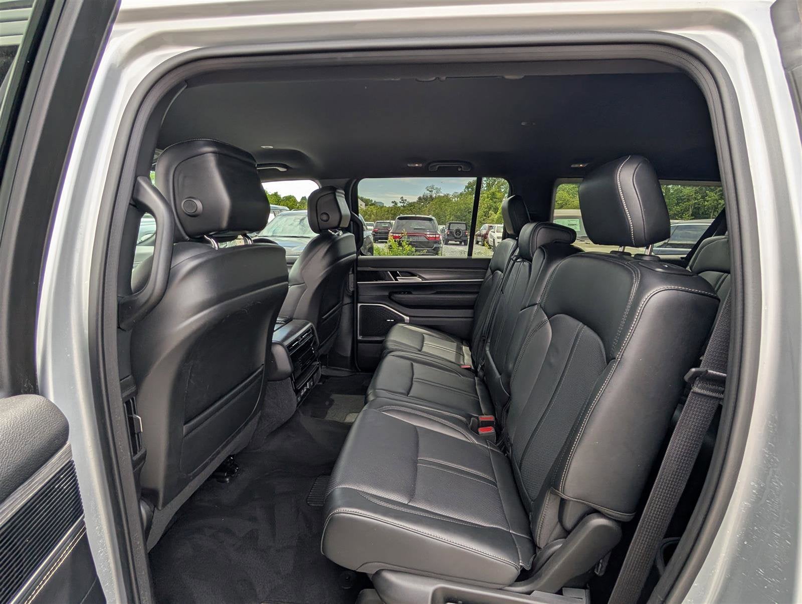 2024 Jeep Wagoneer L Series II