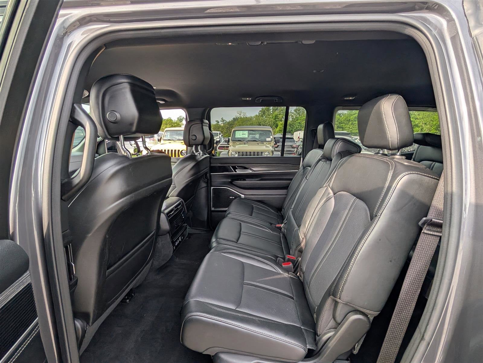 2024 Jeep Wagoneer Series II