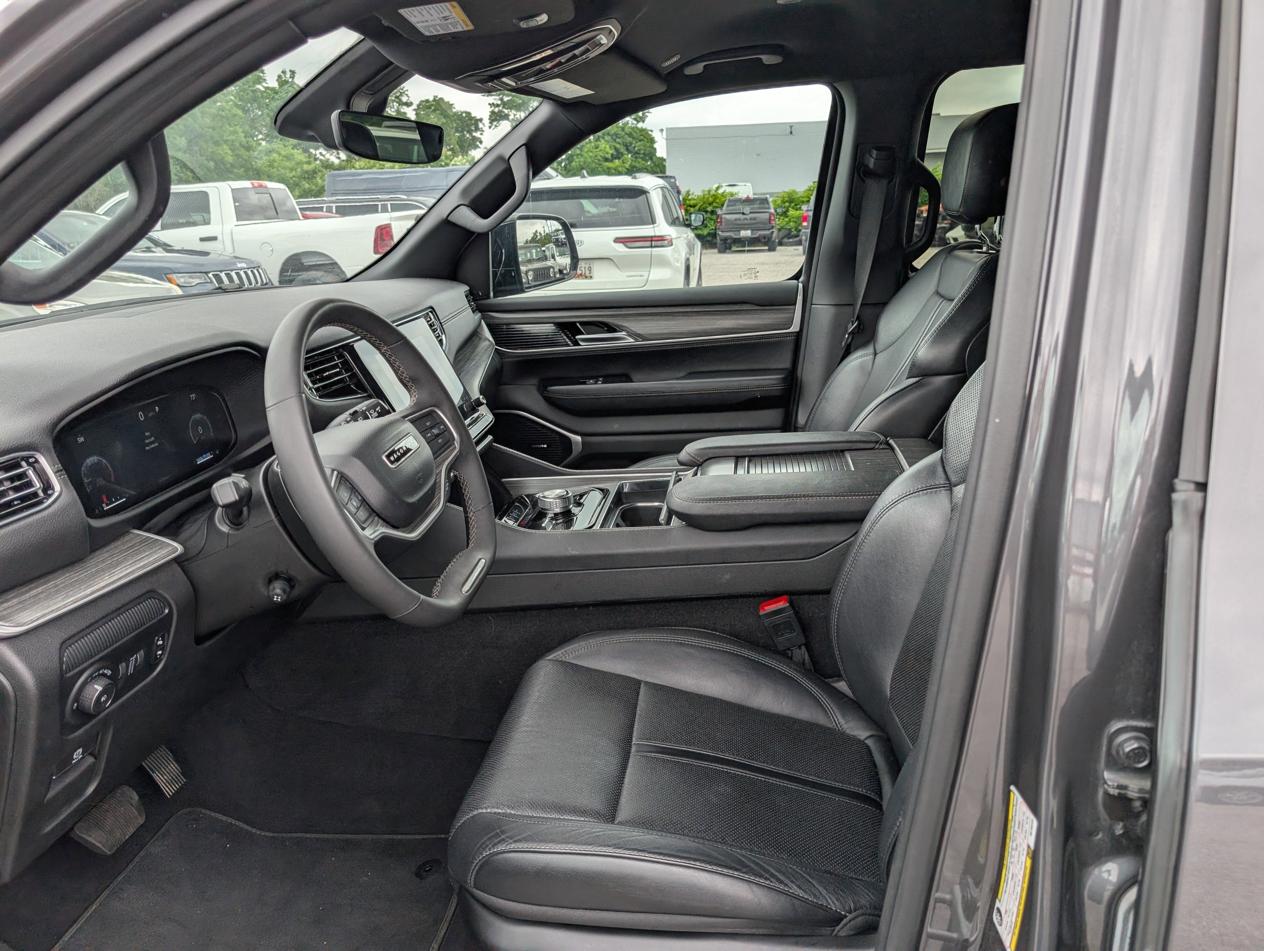 2024 Jeep Wagoneer Series II