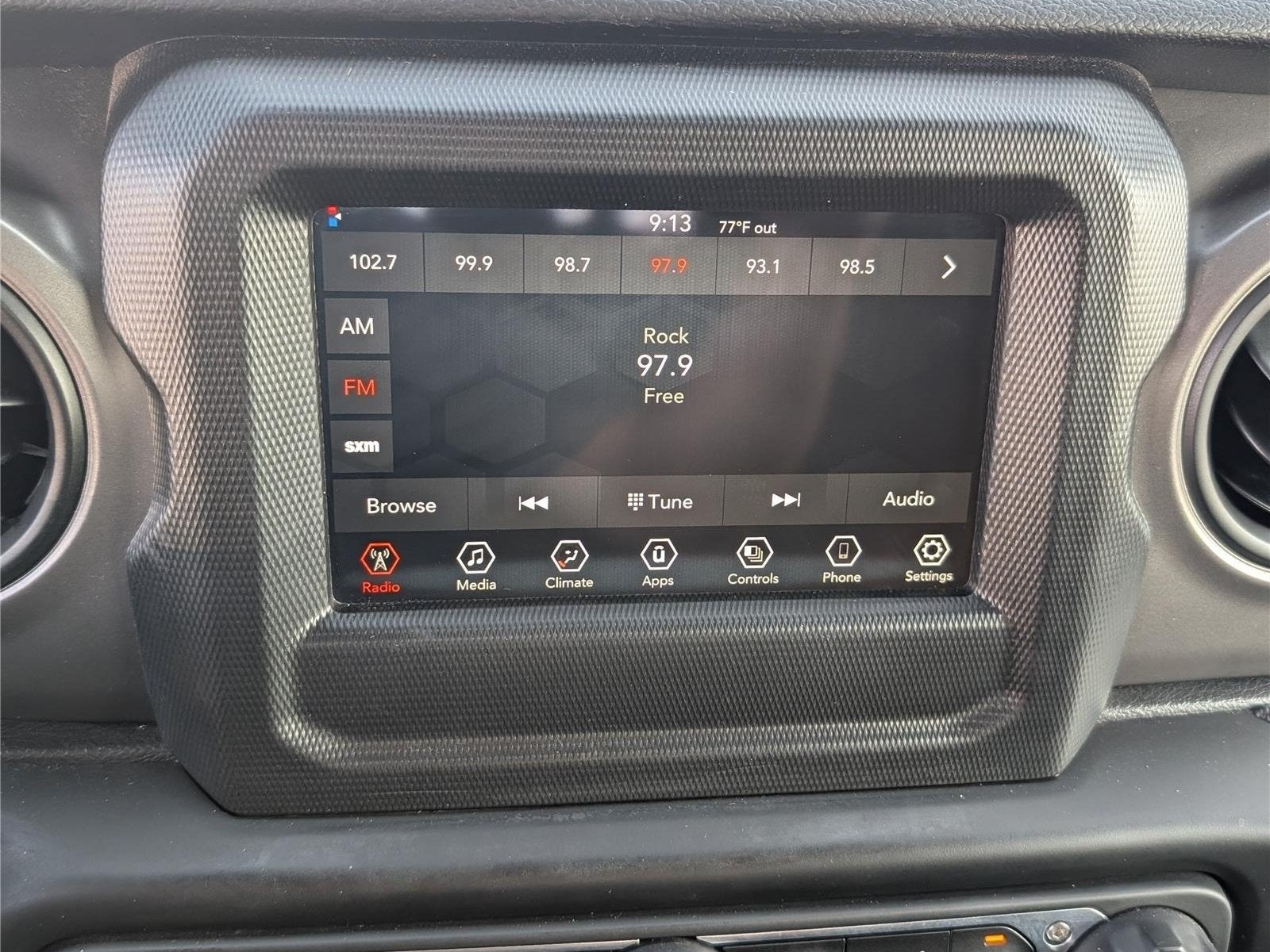 2022 Jeep Gladiator Sport S