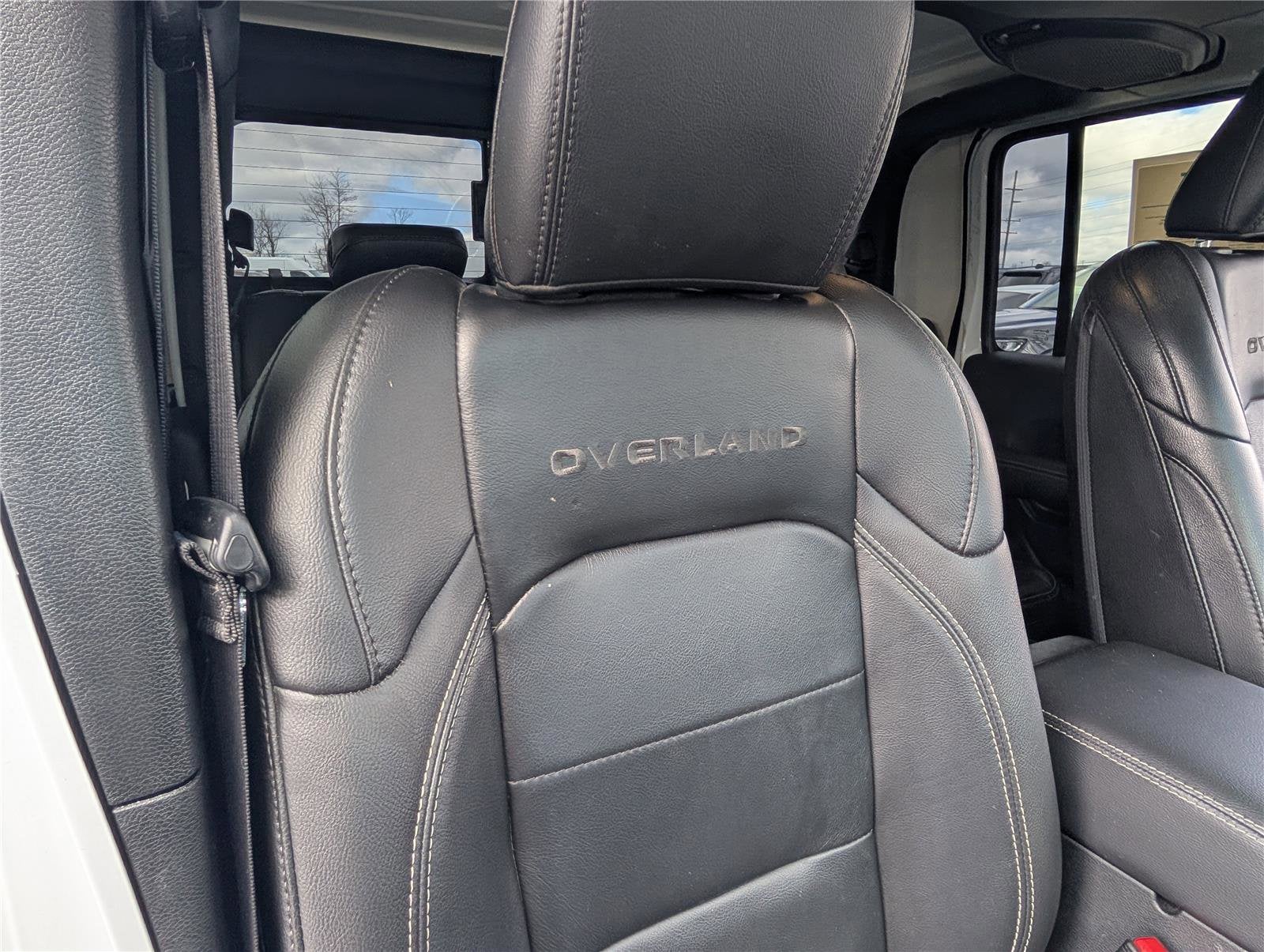 2022 Jeep Gladiator Overland