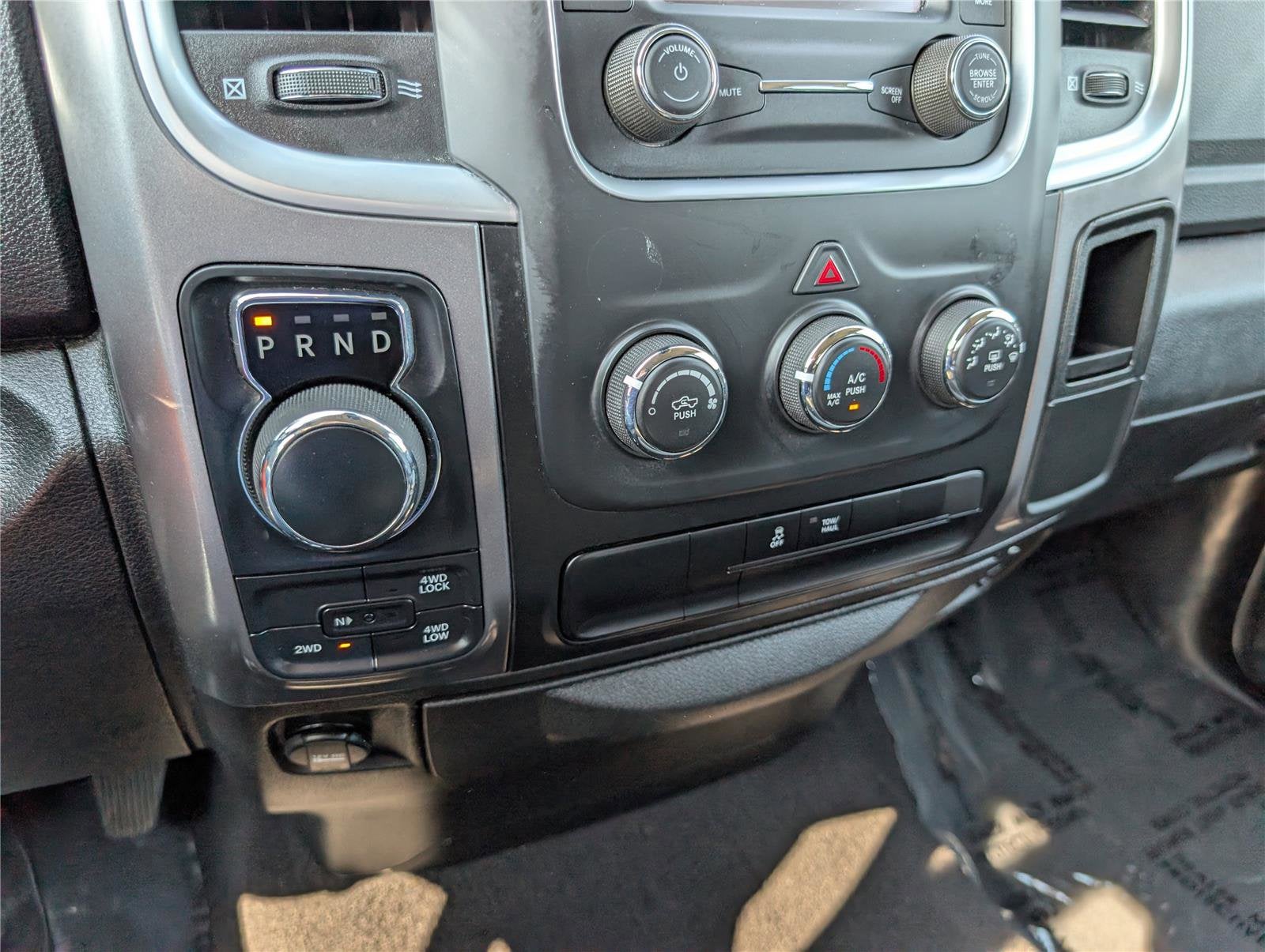 2024 RAM 1500 Classic SLT