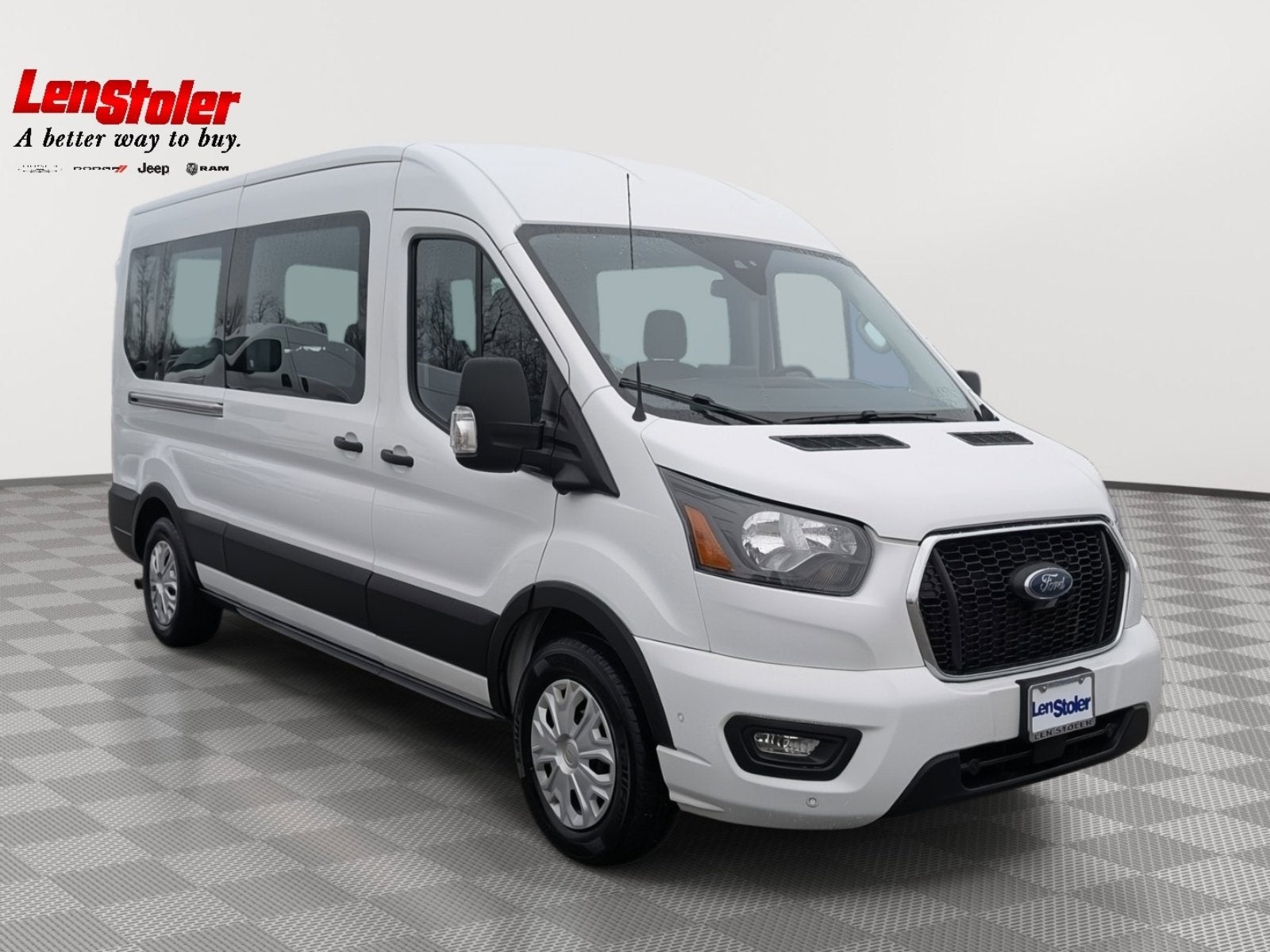 2023 Ford Transit Passenger Wagon XLT