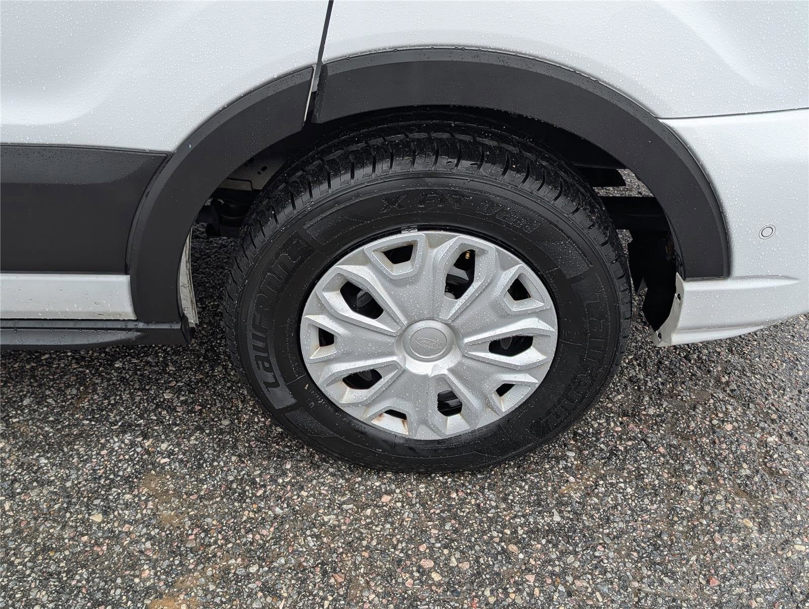 2023 Ford Transit Passenger Wagon XLT