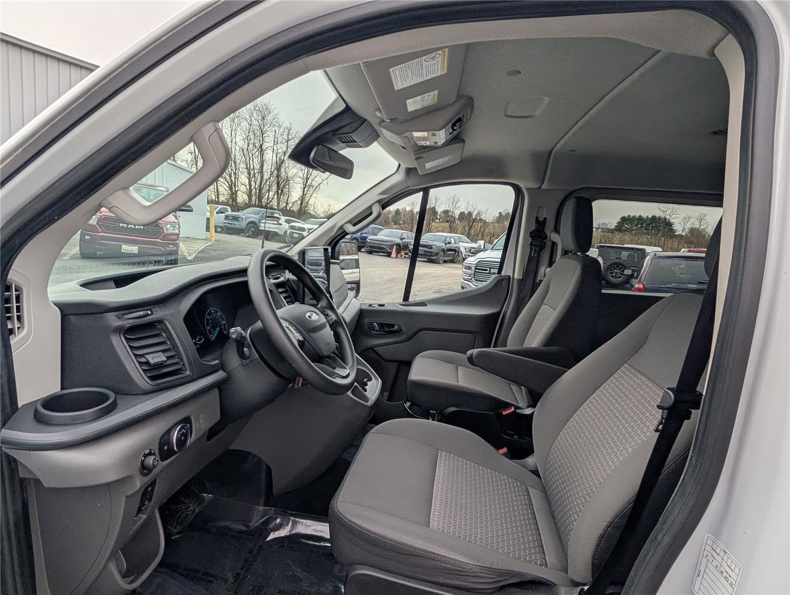 2024 Ford Transit Passenger Wagon XLT