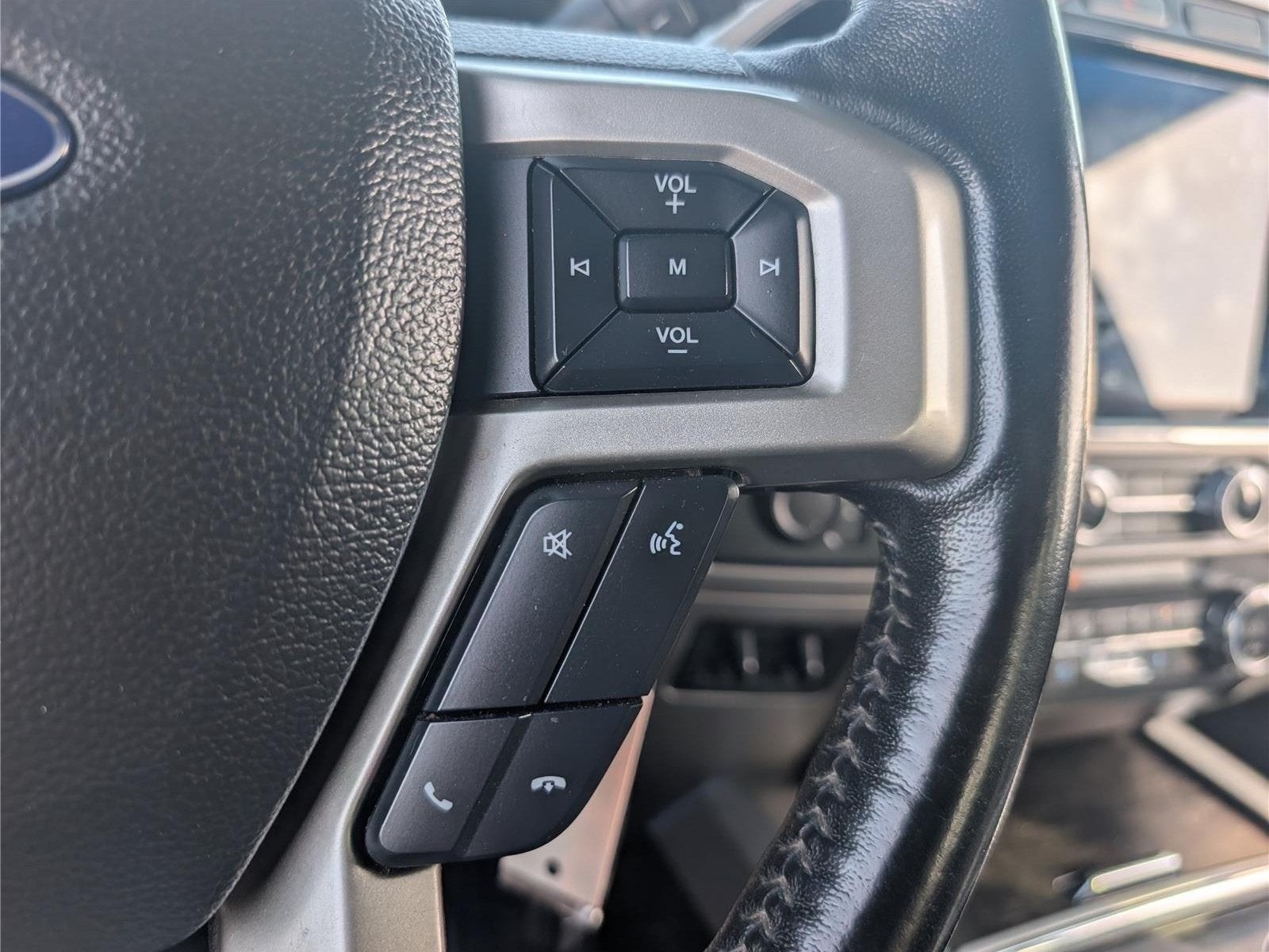 2022 Ford Super Duty F-350 SRW LARIAT