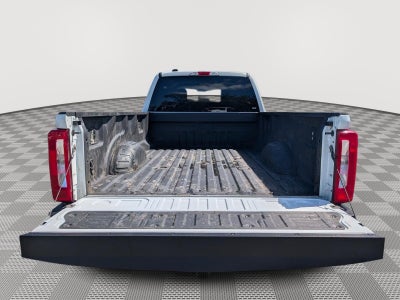 2025 Ford Super Duty F-350 SRW XLT