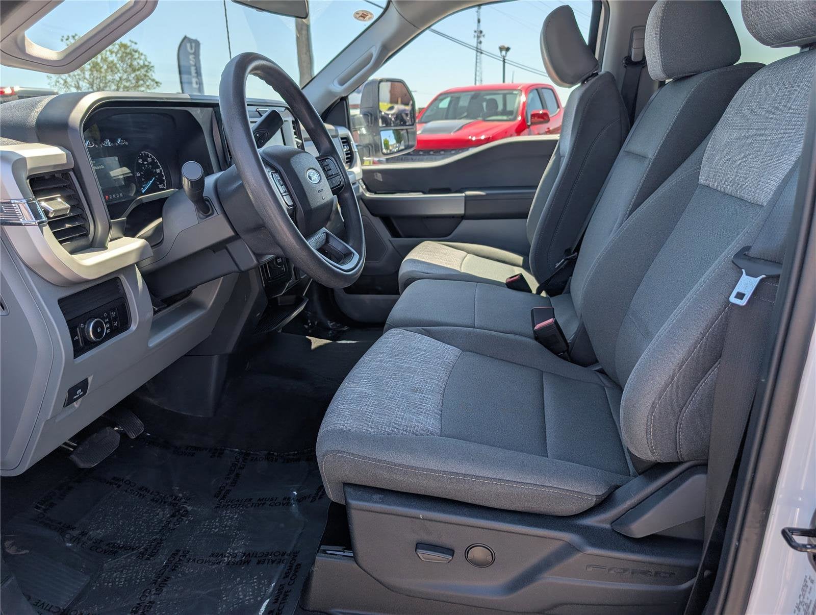 2026 Ford Super Duty F-350 DRW XLT