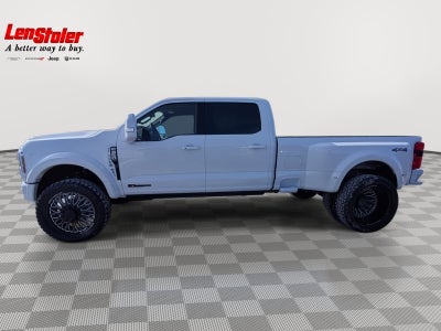 2026 Ford Super Duty F-450 DRW LARIAT