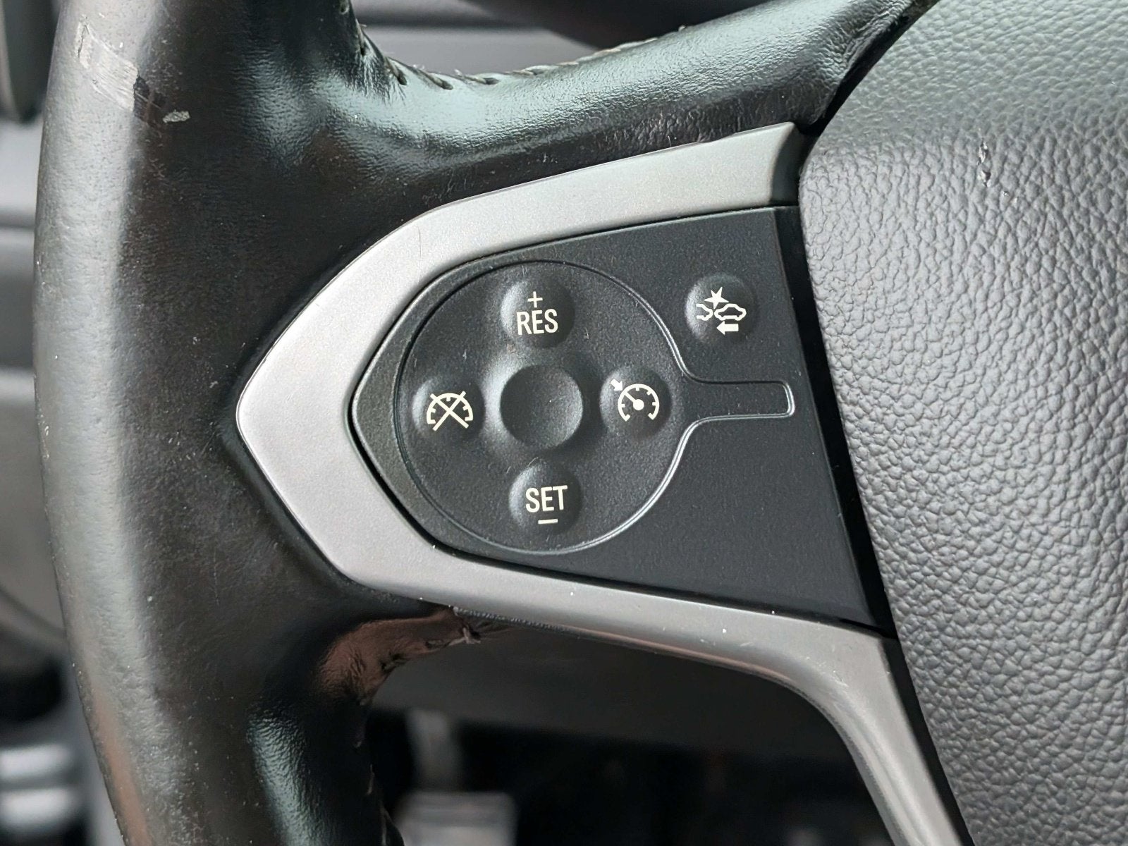 2022 Chevrolet Colorado 2WD LT