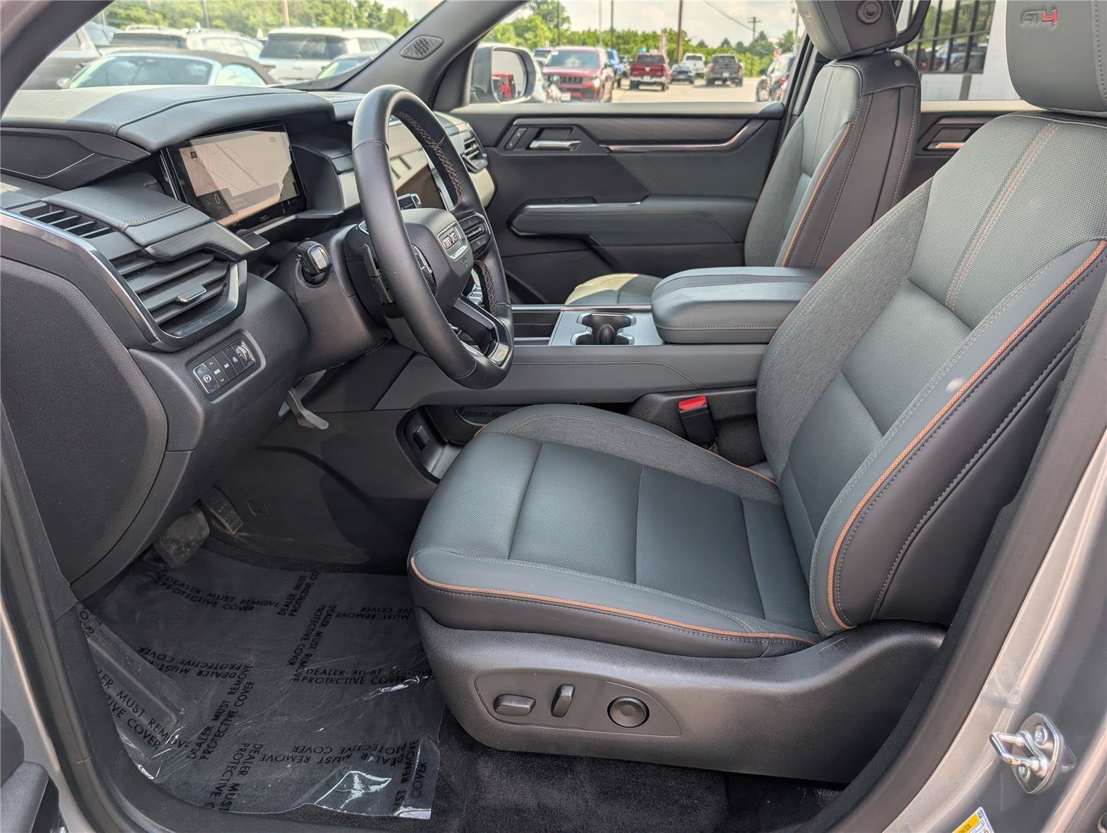 2025 GMC Acadia AWD AT4