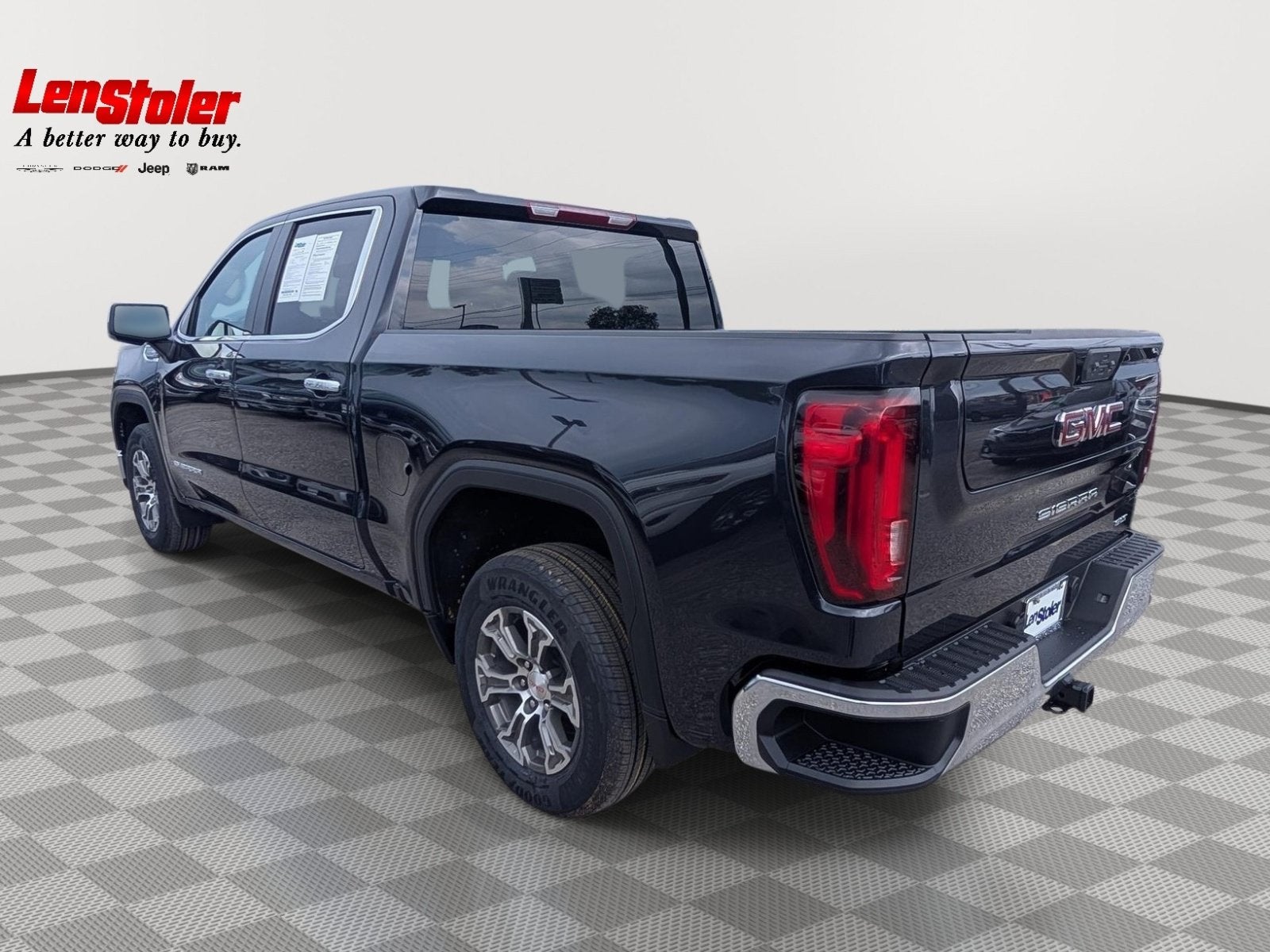 2025 GMC Sierra 1500 SLT