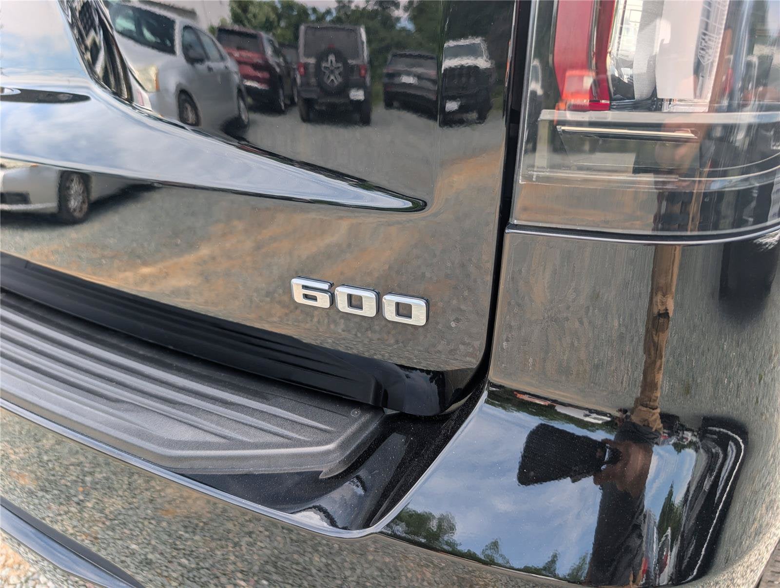 2023 Cadillac Escalade 4WD Luxury