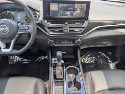 2025 Nissan Altima SR