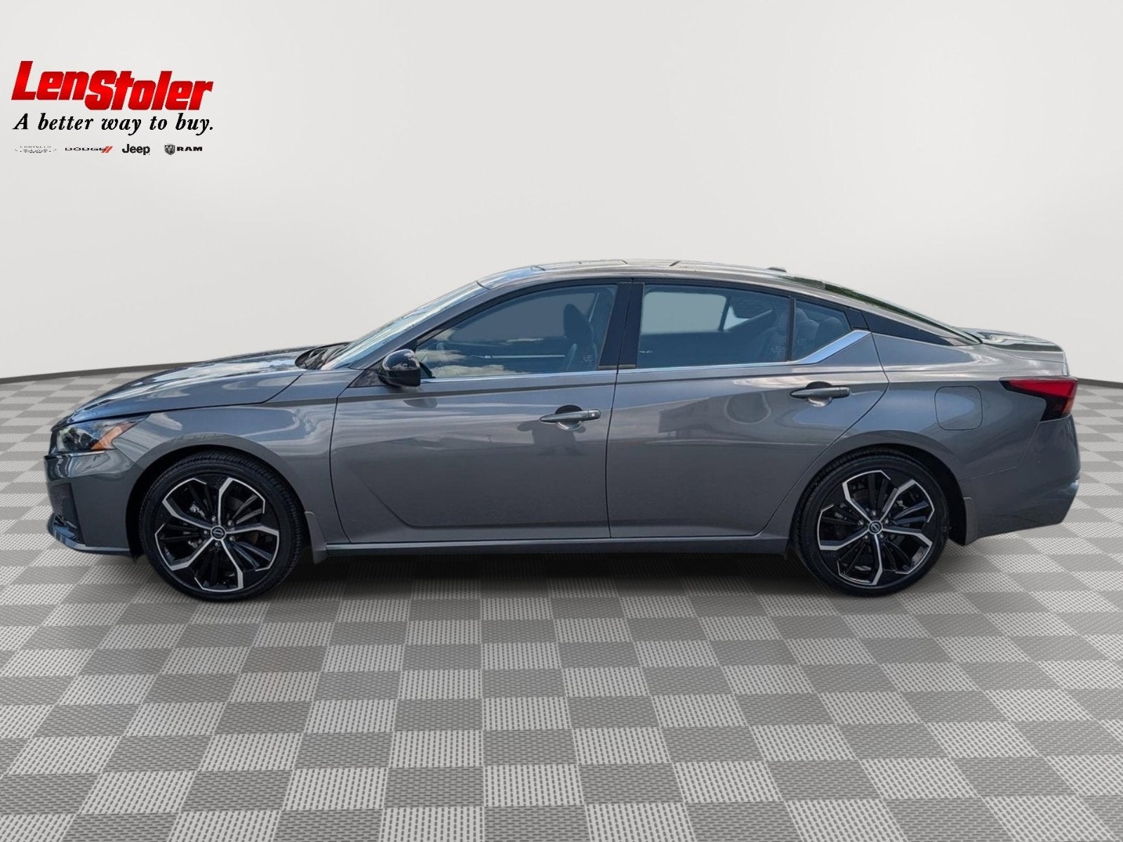 2025 Nissan Altima SR