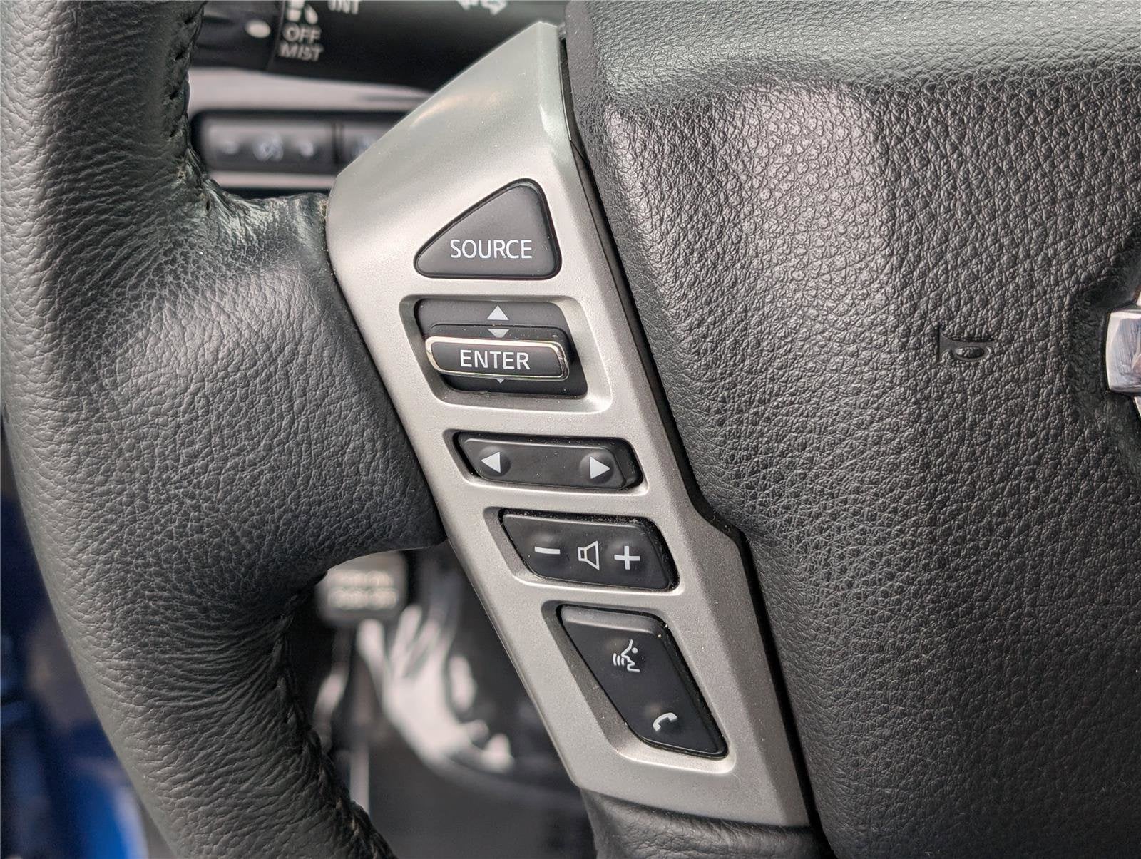 2020 Nissan Titan SV