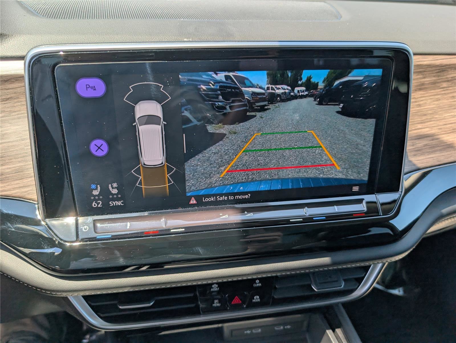 2024 Volkswagen Atlas 2.0T SEL