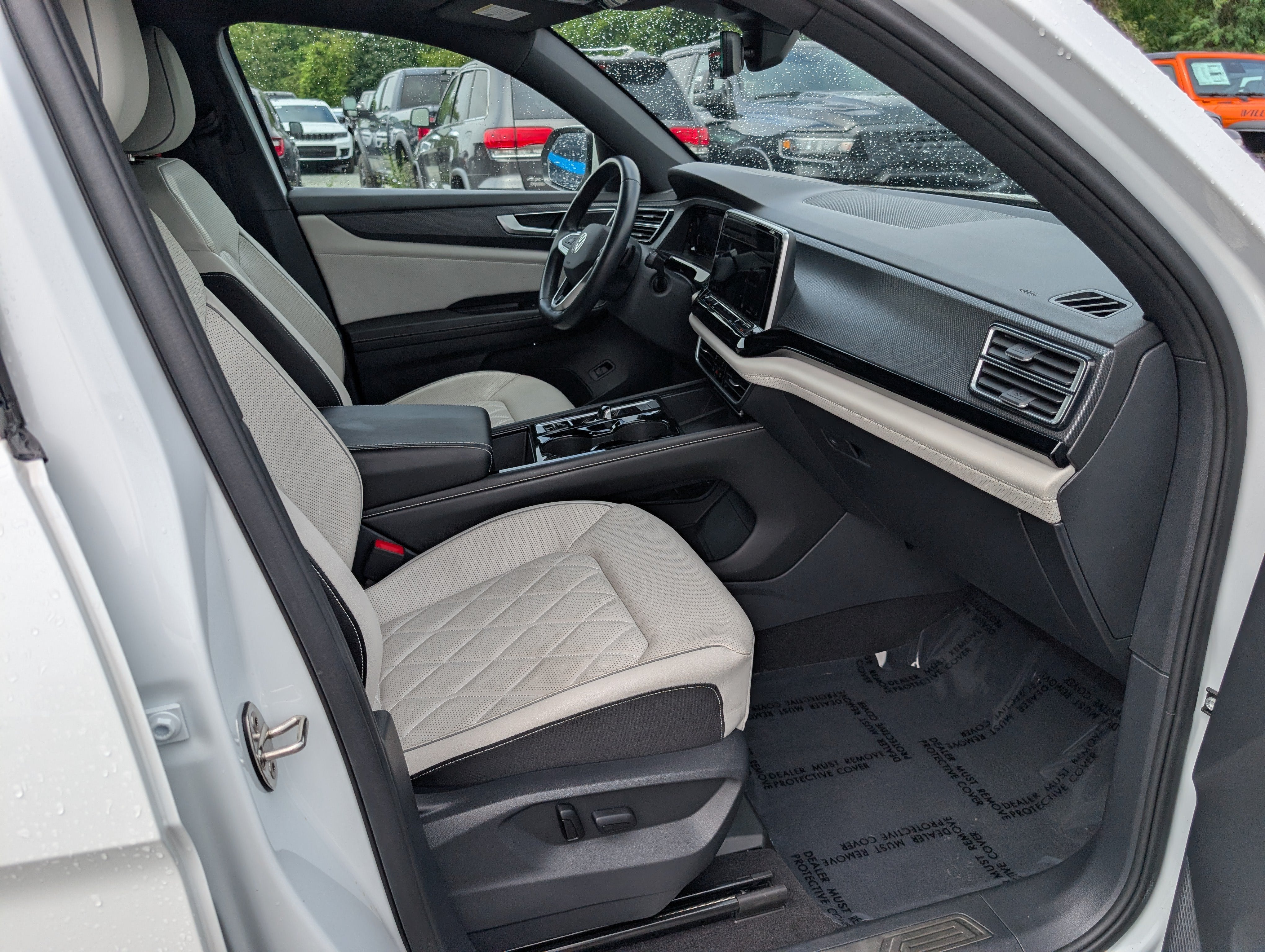 2024 Volkswagen Atlas Cross Sport 2.0T SEL Premium R-Line