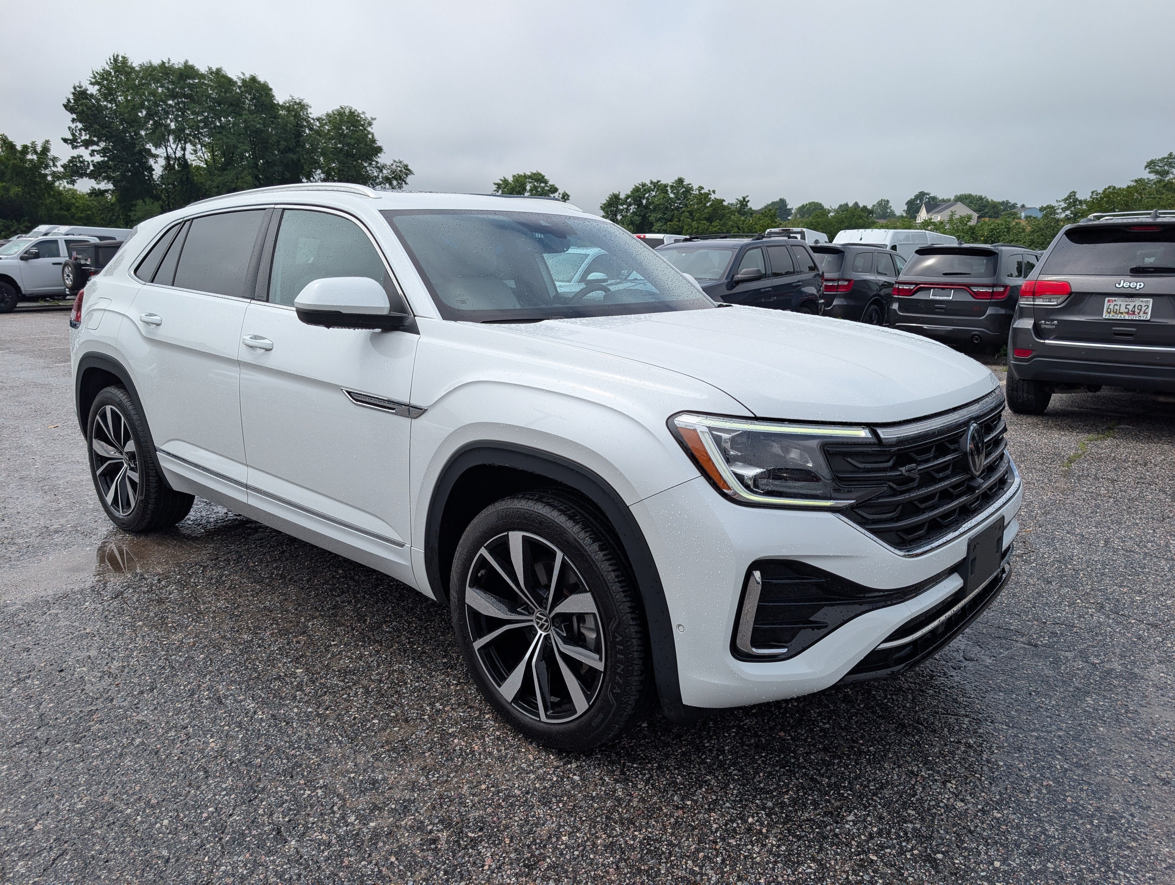 2024 Volkswagen Atlas Cross Sport 2.0T SEL Premium R-Line