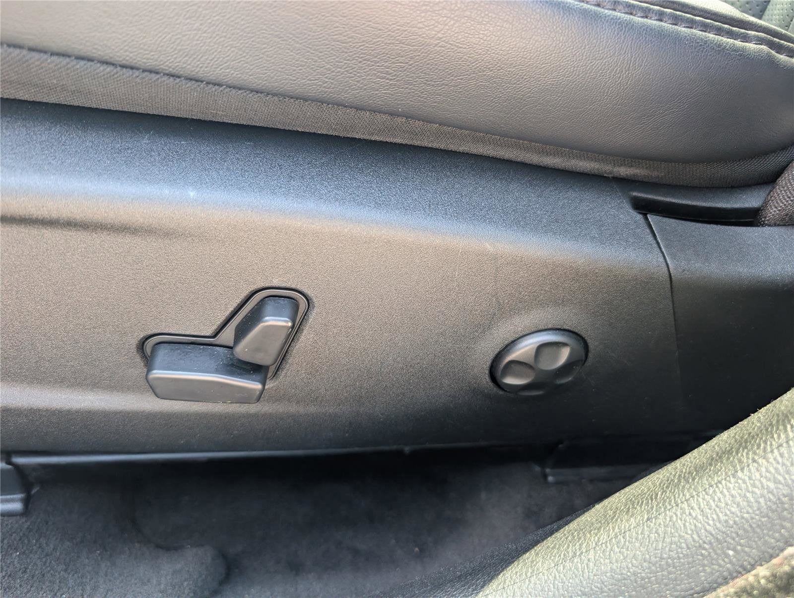 2016 Chrysler 300 300C Platinum