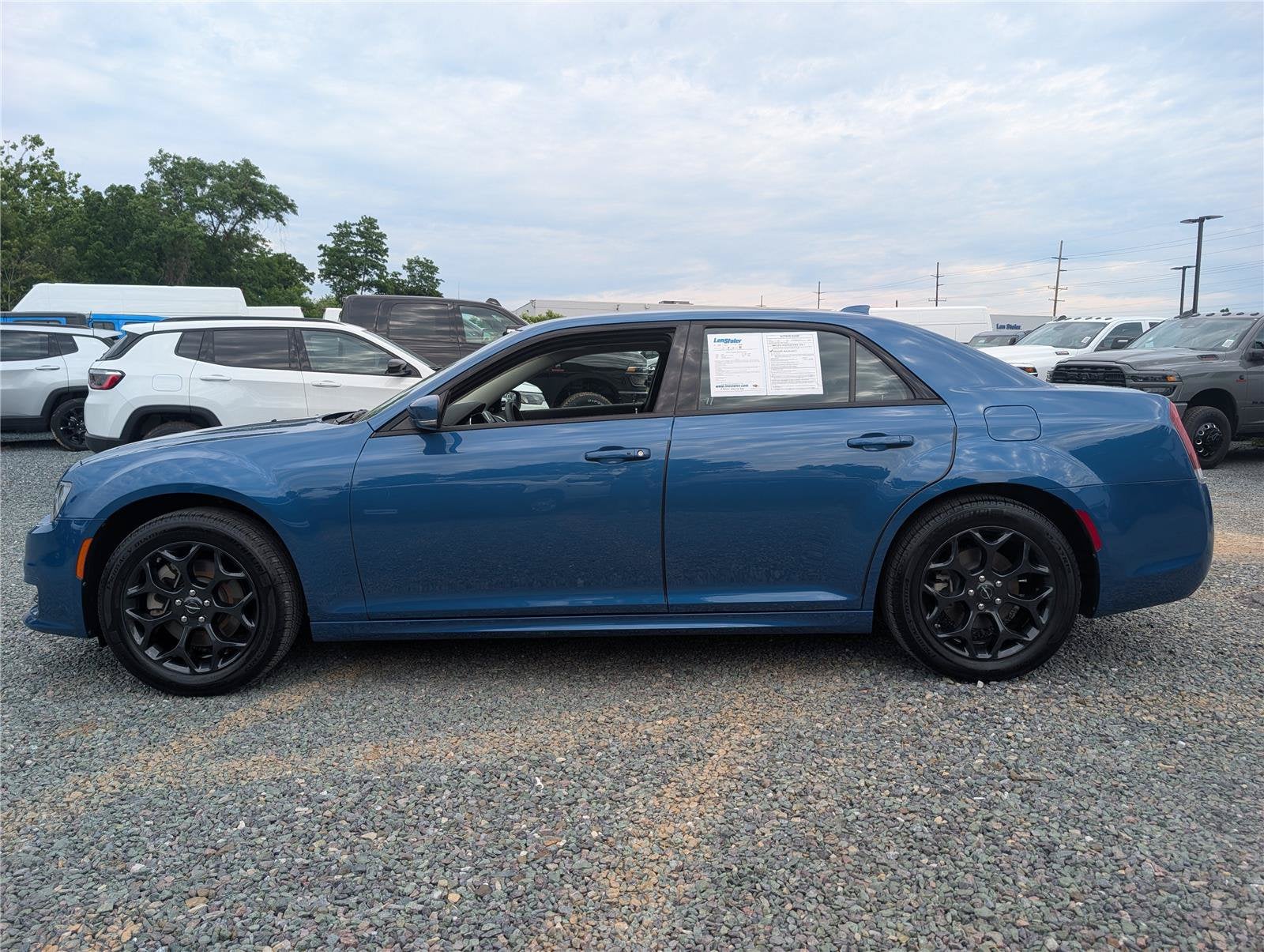 2023 Chrysler 300 Touring L