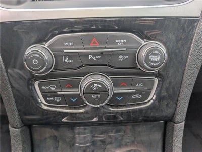 2023 Chrysler 300 Touring L