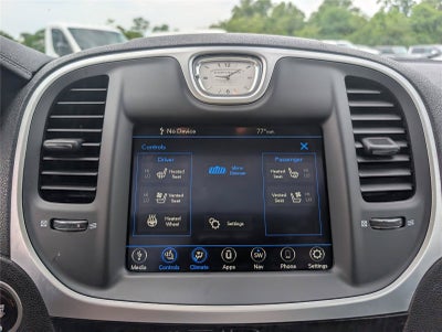 2023 Chrysler 300 Touring L
