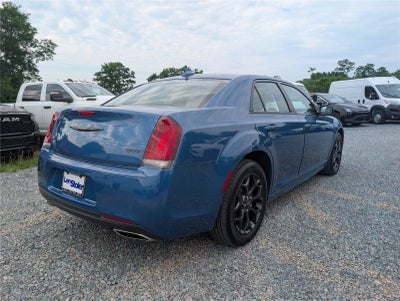 2023 Chrysler 300 Touring L