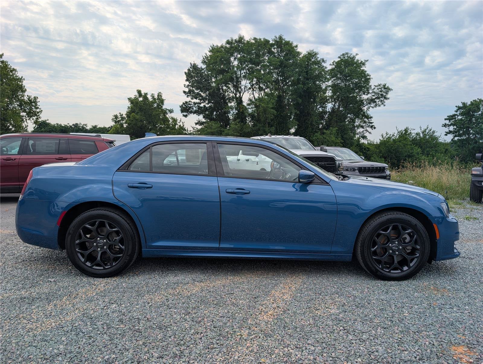 2023 Chrysler 300 Touring L