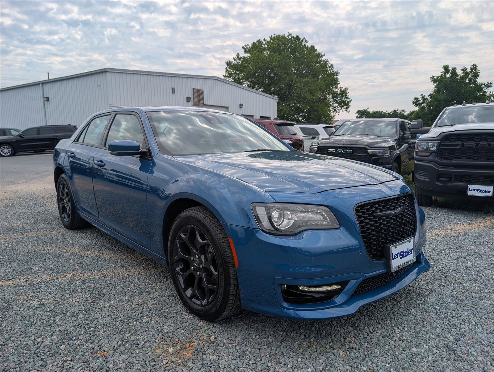 2023 Chrysler 300 Touring L