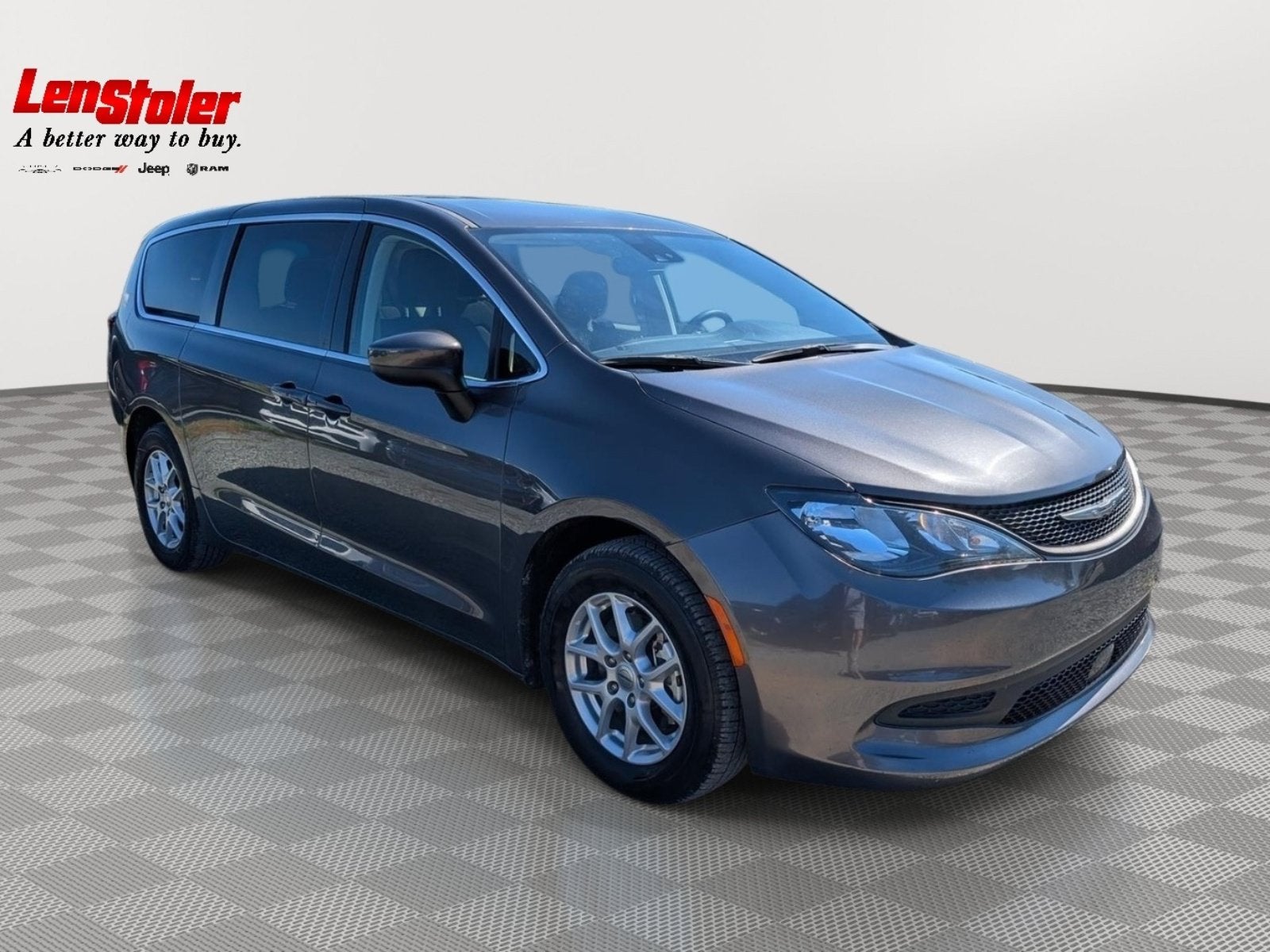 2023 Chrysler Voyager LX